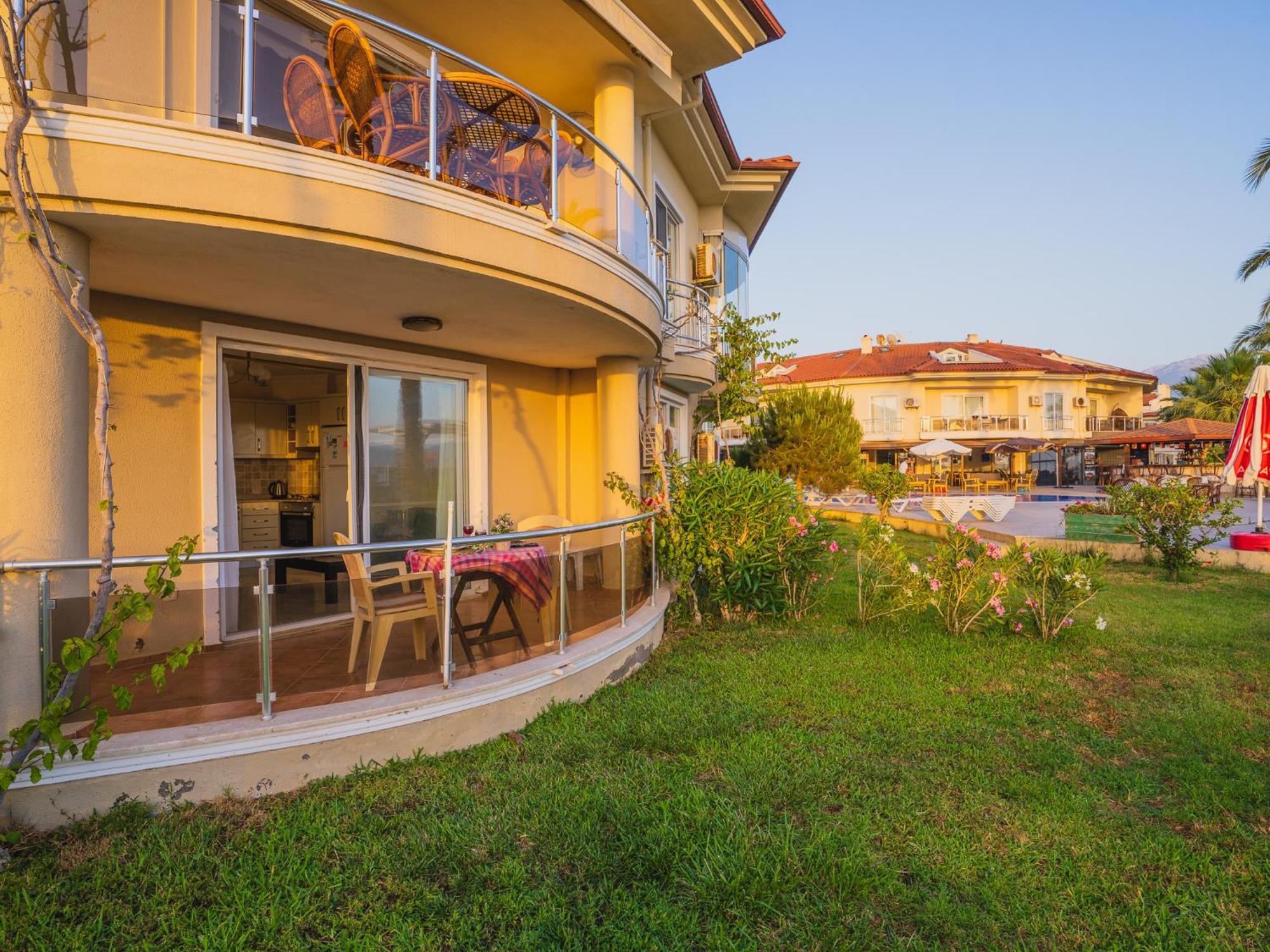 Sunset Beach Club Aqua Lettings 费特希耶 外观 照片